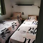 Camping Mobil 8 Personnes L Ile D Or Raphael *