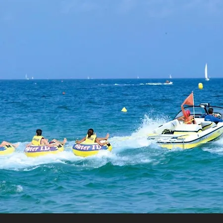 Camping Mobil 8 Personnes L Ile D Or Raphael Saint-Raphaël