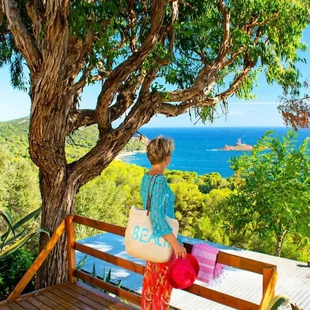 Camping Mobil 8 Personnes L Ile D Or Raphael *