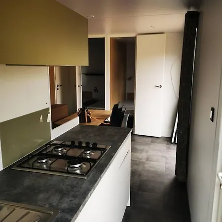 Campsite Mobil 8 Personnes L Ile D Or Raphael Saint-Raphael (Var)