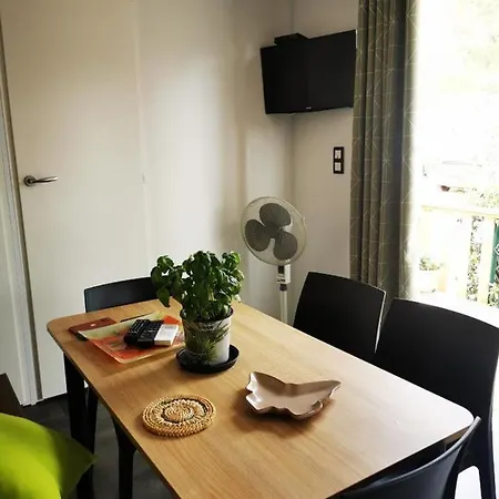 Mobilhomme 8 Personnes L Ile D Or Raphael Camping *
