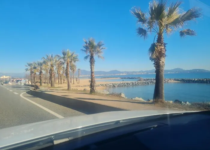 Camping Mobil 8 Personnes L Ile D Or Raphael