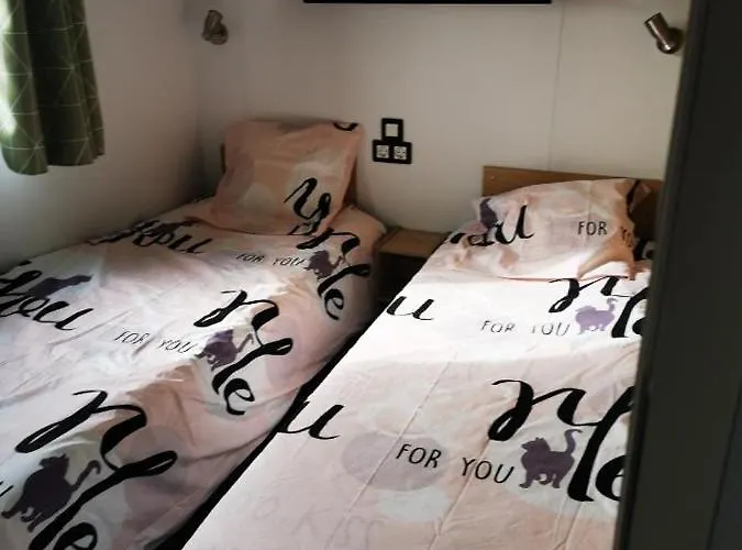 Camping Mobil 8 Personnes L Ile D Or Raphael *